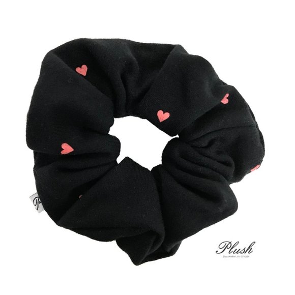 REVOLVE x PLUSH Cozy Heart Soft Fleece-Lined Robe + Scrunchie Set, Black M NWT - Picture 5 of 10